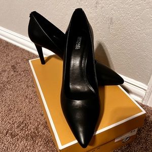 Michael Kors Black Leather Pumps